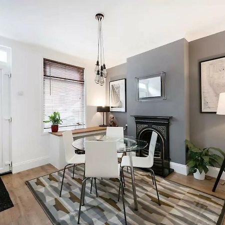 Cambridge House - Modern 2 Bedroom House, Close To Luton Airport & Town Centre Exteriér fotografie