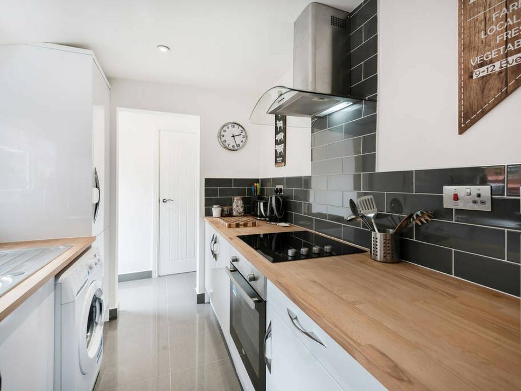 Cambridge House - Modern 2 Bedroom House, Close To Luton Airport & Town Centre Exteriér fotografie