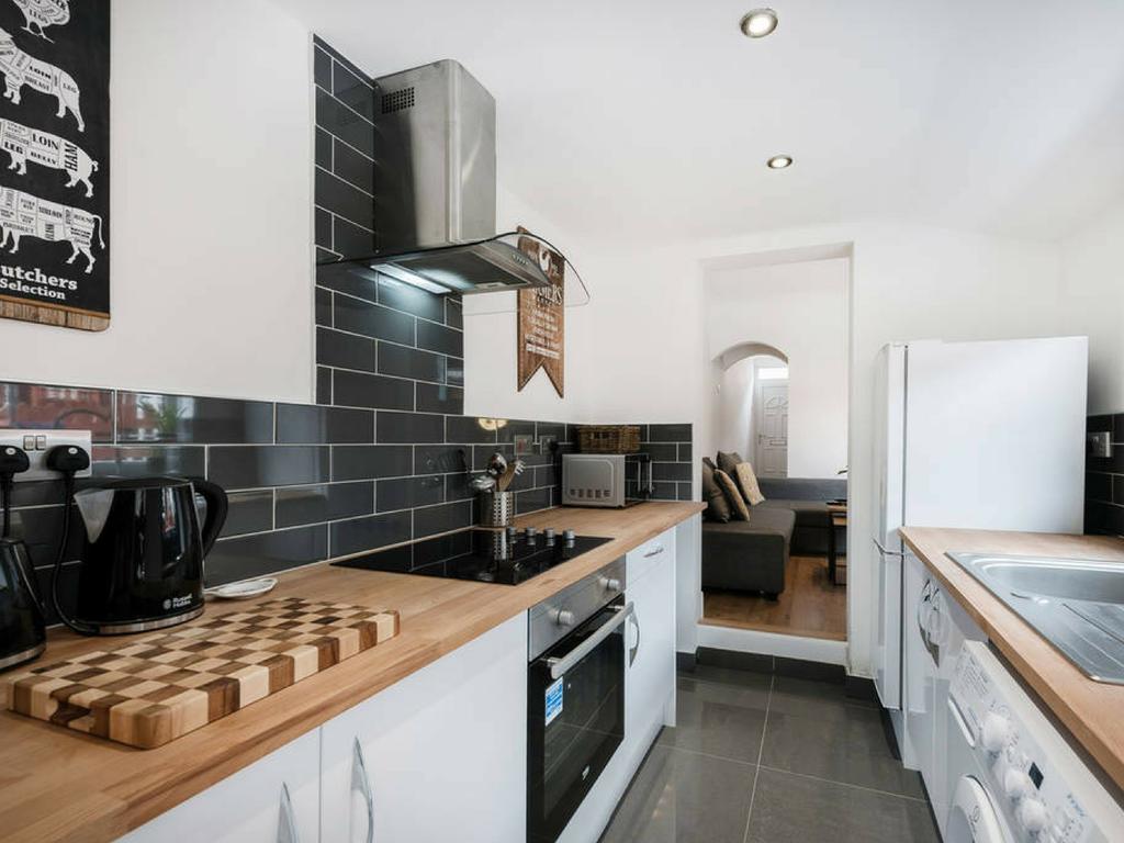 Cambridge House - Modern 2 Bedroom House, Close To Luton Airport & Town Centre Exteriér fotografie