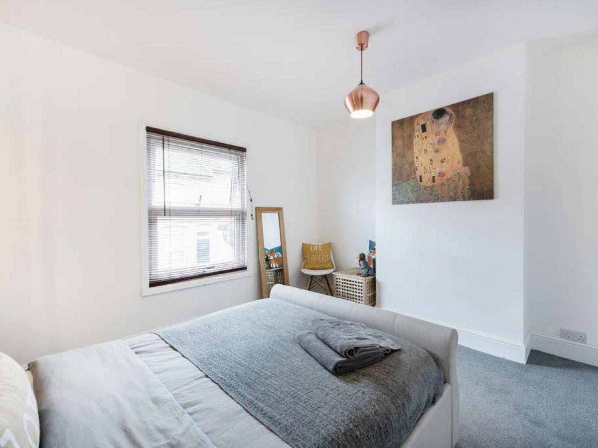 Cambridge House - Modern 2 Bedroom House, Close To Luton Airport & Town Centre Exteriér fotografie